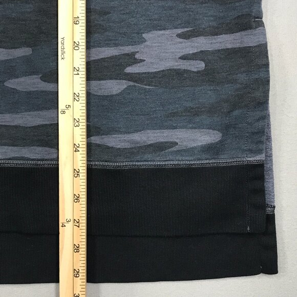 Old Navy Sweatshirt Women's Medium Gray Black Camo Pullover Crew Long Sleeve Gym - Picture 11 of 14